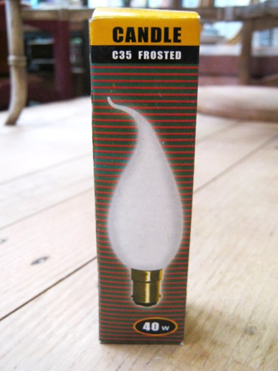 Frosted Flame Tip Bulbs - Small Bayonet - 40 Watt - 10 Pack