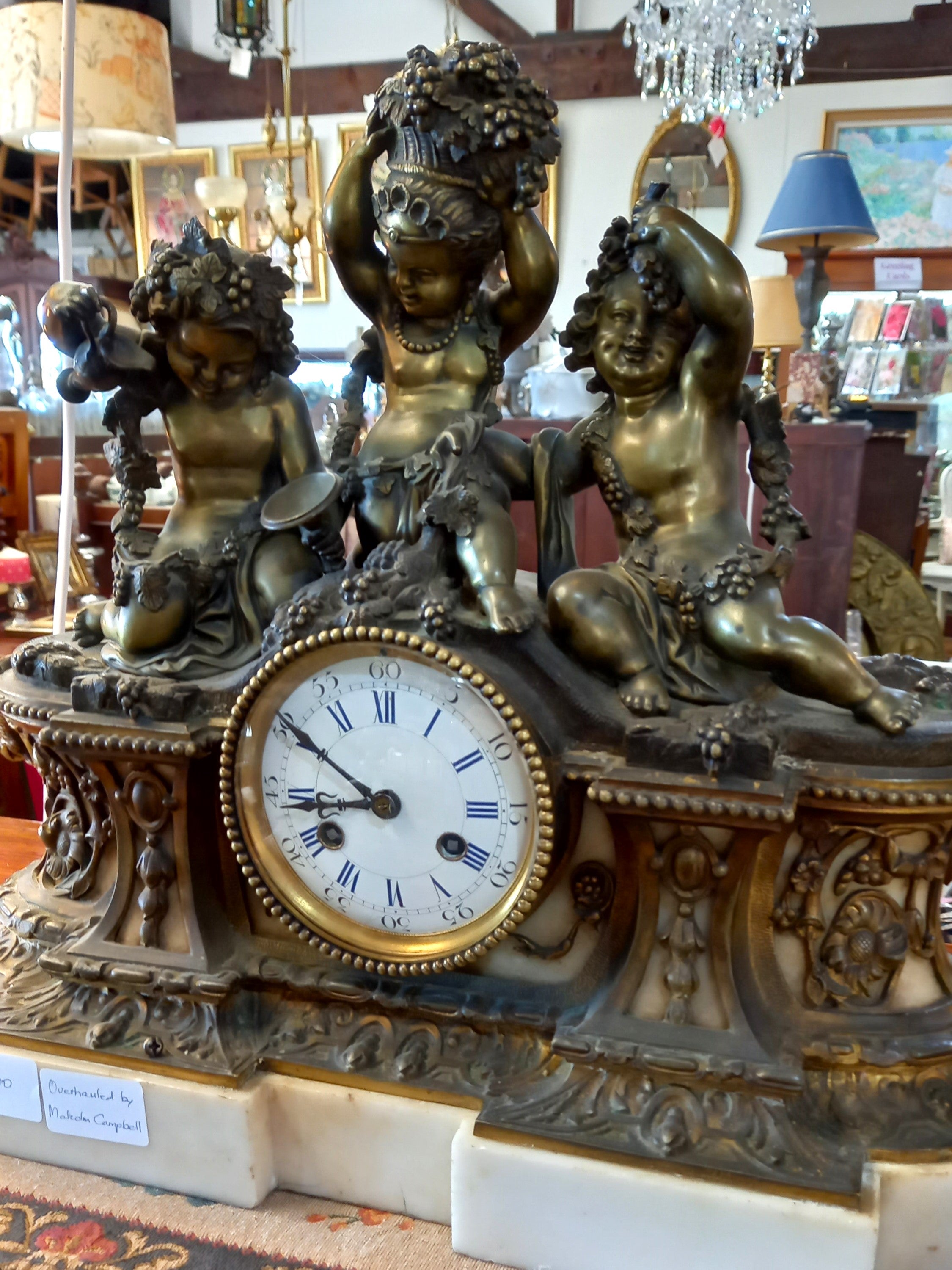 大理石底座青铜人物壁炉钟– Yvonne Sanders Antiques Limited