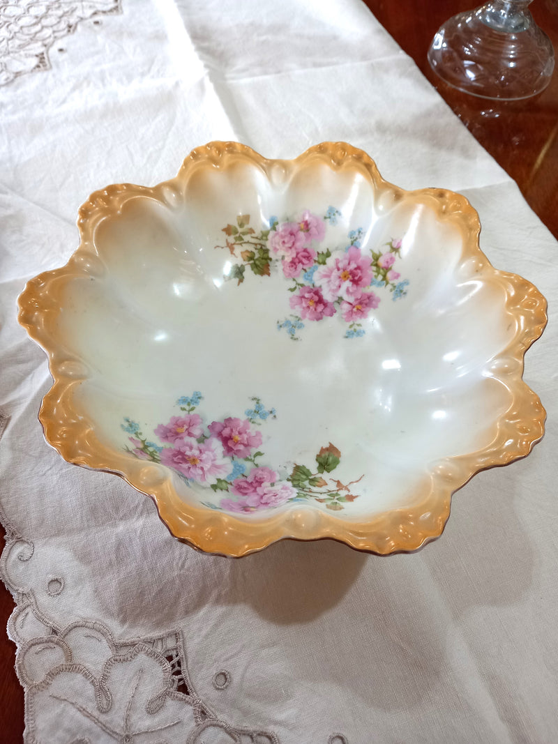 Victorian Scalloped Bowl