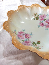 Victorian Scalloped Bowl