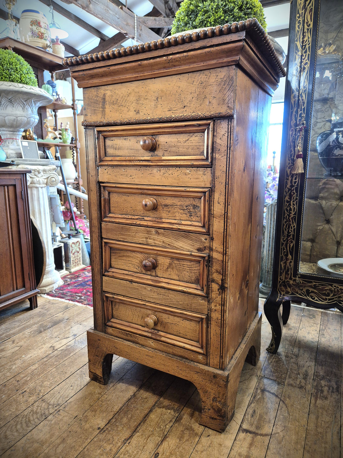 Baltic Pine Wellington Chest