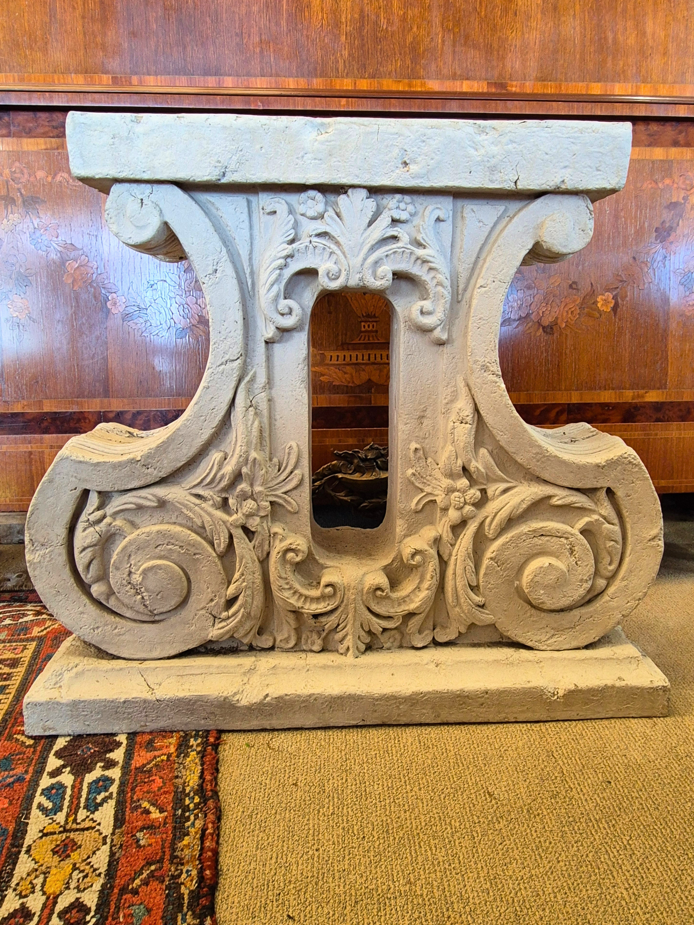 Classical Fibreglass Plinth