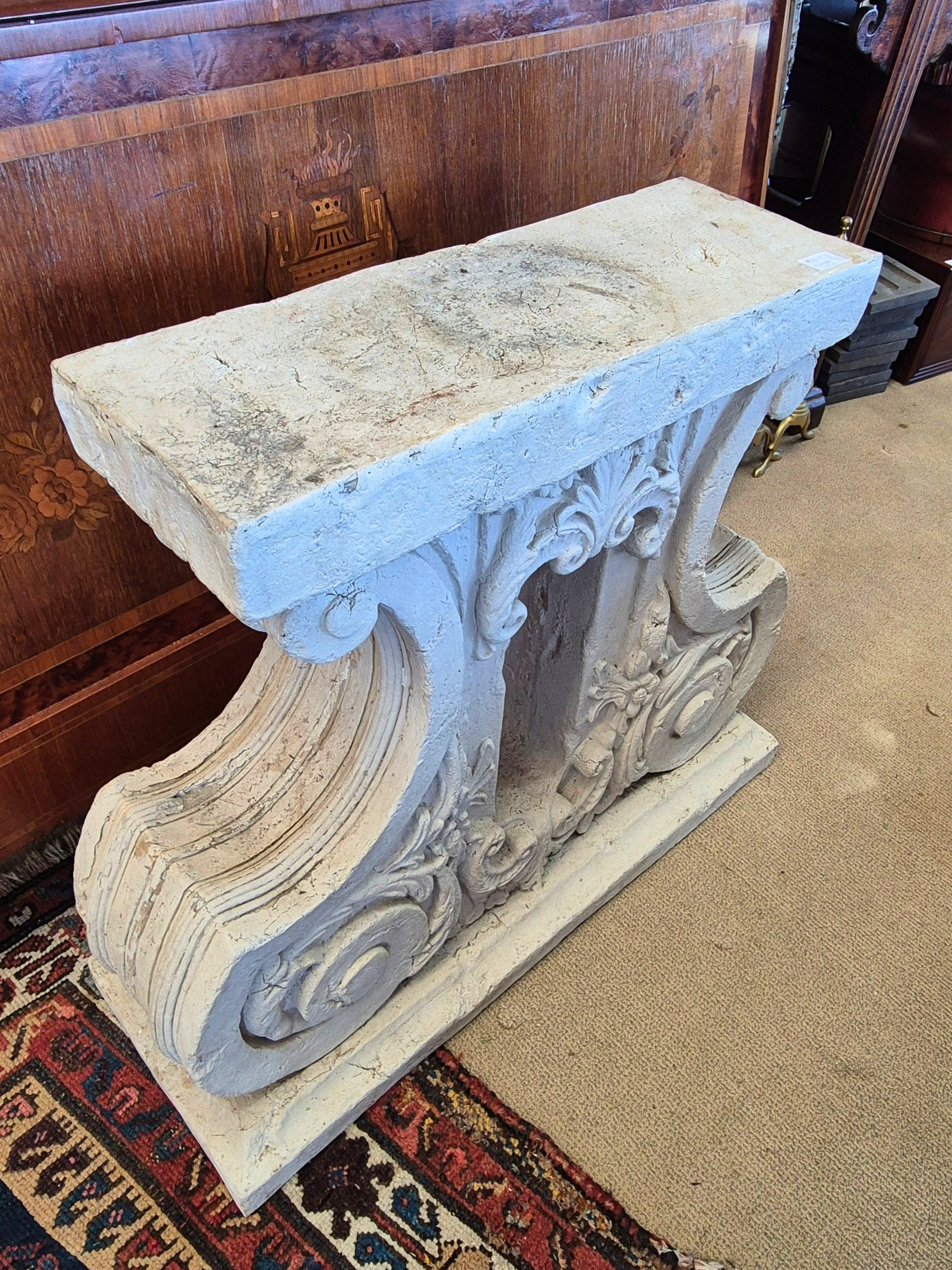 Classical Fibreglass Plinth